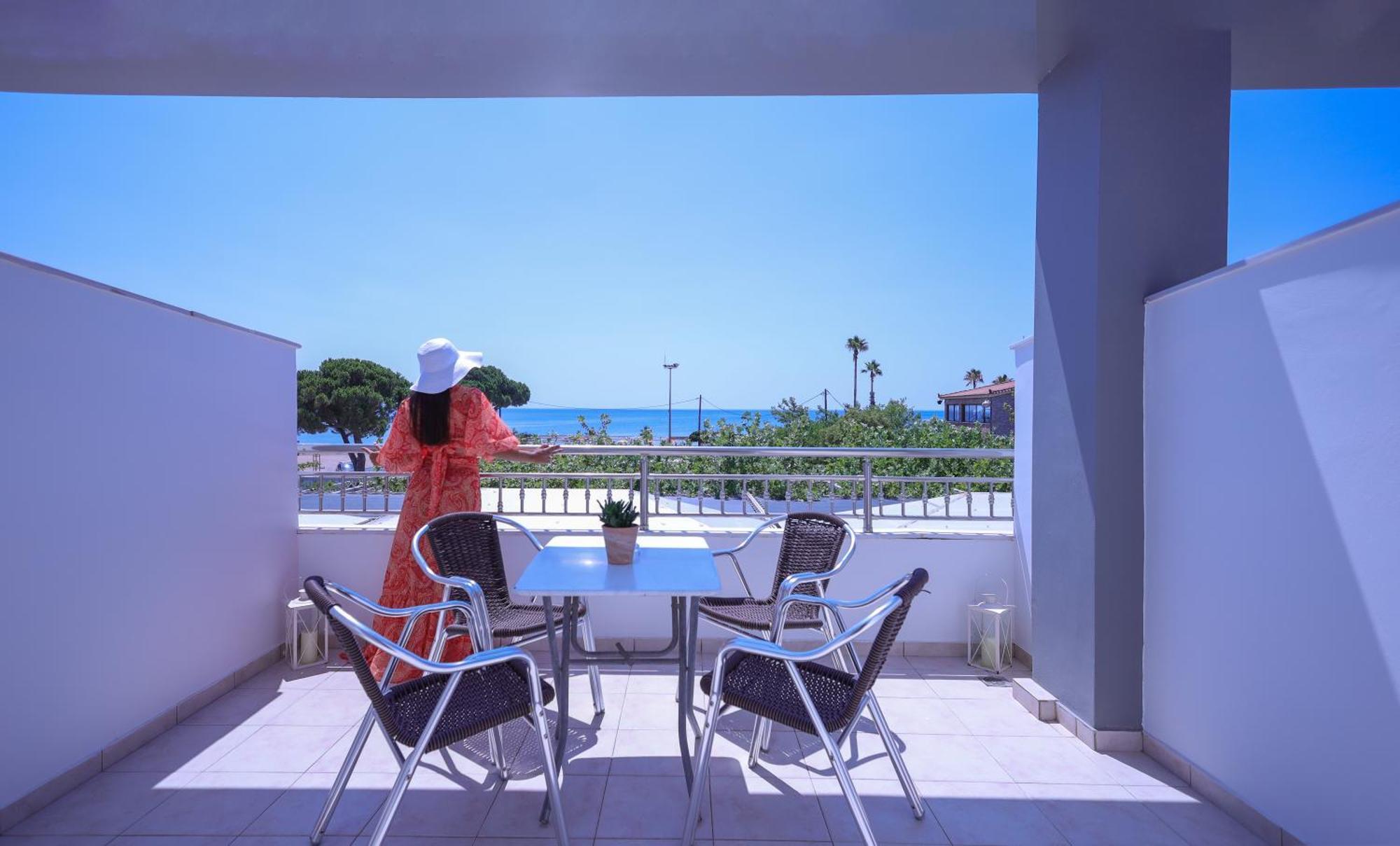 Buka Sandy Beach Messíni エクステリア 写真